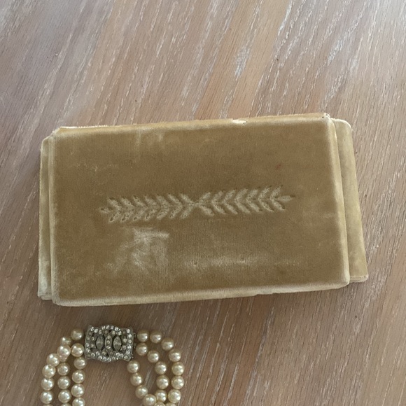 1920 pearl faux 3 strand necklace w original box latausca - Picture 3 of 6